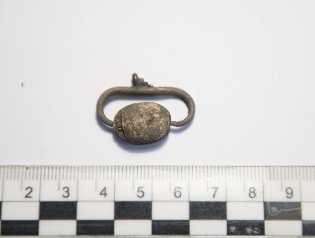 Arzana. Trovato uno scarabeo che racconta delle direttive commerciali e culturali della Sardegna e il Mediterraneo.